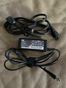 HP 519329-002 65W 18.5V Power Adapter - Picture 1 of 10