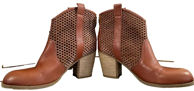 Fergie Towson Boots Leather 7 Western inspired Cut-Out heels Spring year round - Image 1 of 4