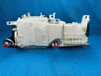 Conjunto de evaporador y soplador de CA delantero Lexus LX570 2008-2015 FABRICANTE DE EQUIPOS ORIGINALES Foto 1 de 4
