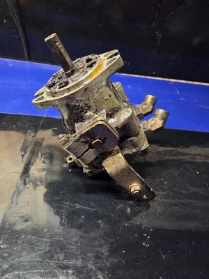 Bomba hidráulica Hustler Mini-Z ZTR giro cero pieza OEM 781047 Foto 1 de 4