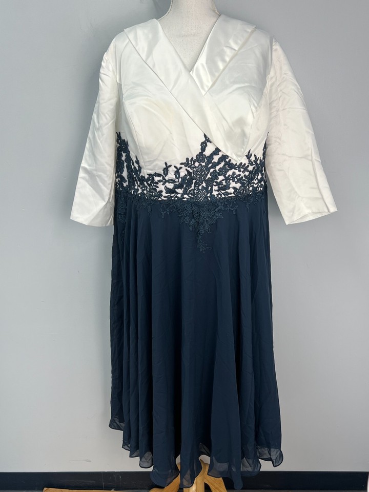 Plus Size Mother Of The Bride Dresses V-Neck Short Sleeves Lace
