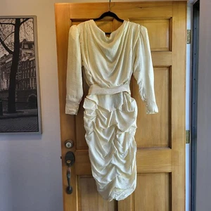 Saint Romei 80's 100% Silk Never Worn Gorgeous Cream Dress - Picture 1 of 15