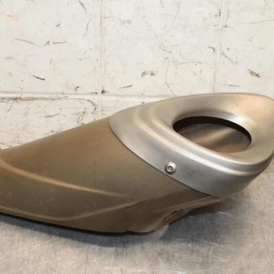 2015 Yamaha FZ09 REAR BACK MUFFLER EXHAUST PIPE COVER HEAT SHIELD GUARD BB69 - Image 1 of 4