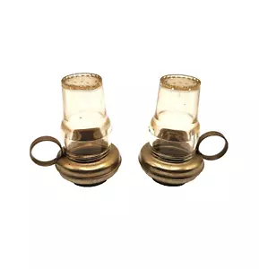 Saleros y pimenteros en forma de lámpara de aceite de plástico y metal de 2 3/4" de alto - Imagen 1 de 7