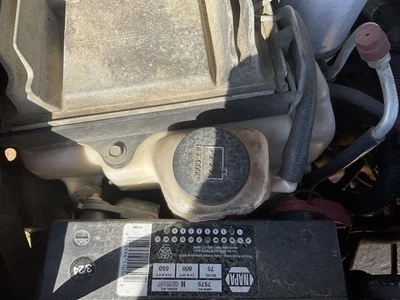 Coolant Reservoir Fits 95-05 BLAZER S10/JIMMY S15 4624602 — 第 1/4 张图片