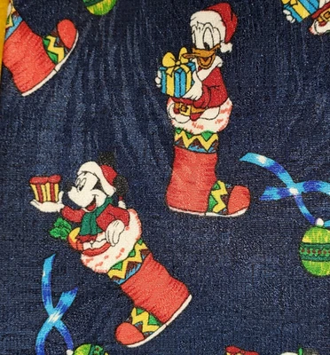MICKEY MOUSE, DONALD DUCK & FRIENDS ~ CORBATA DE NAVIDAD PARA HOMBRE ~ DISNEY ~ 58" Foto 1 de 3