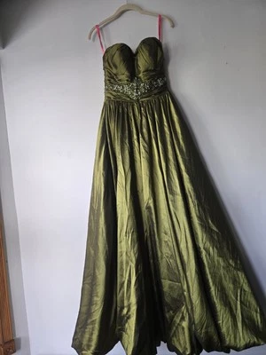 Vestido verde Flirt By MAGGIE SOTTERO XV formal graduación 6 Foto 1 de 4