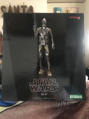 IG-11 STAR WARS - 1/10 Scale Pre-Planted Model Kit - Image 1 of 4