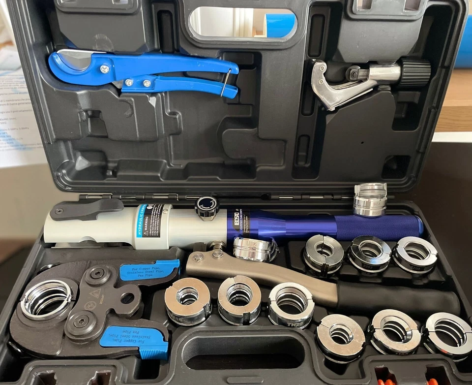 Pressatrice Multistrato e Rame idraulica in  ERGAL  matrici TH - U- V  tipo REMS - Immagine 1 di 4