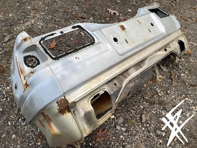 Toyota Corolla AE86 1984 1985 Zenki luz trasera exterior panel maletero cenefa fabricante de equipos originales Foto 1 de 4