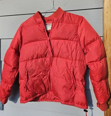 Abrigo chaqueta acolchada roja relleno plumón de ganso REI vintage para mujer talla S Foto 1 de 4