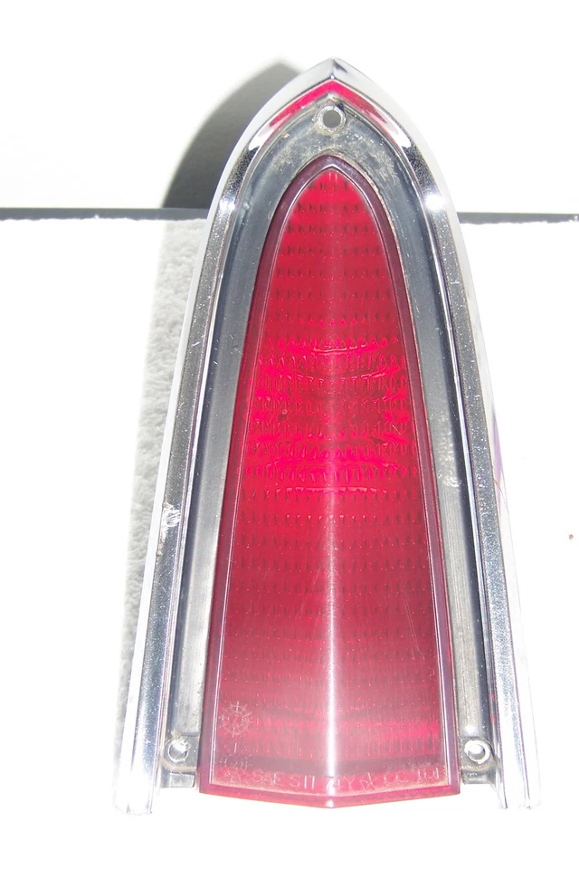 Luz trasera Chrysler Imperial LH 1974 1975 OEM 75 1976 1977 1978 NUEVA YORKER Foto 1 de 1