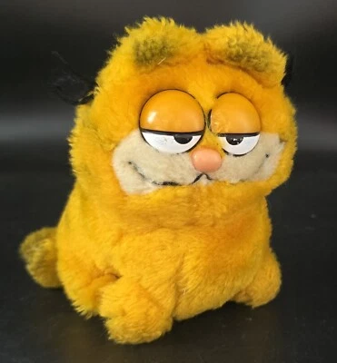 VINTAGE GARFIELD Plush Stuffed Animal Toy 1981 Dakin 5” - Image 1 of 4