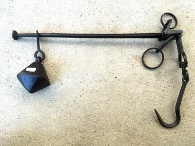 (n°1) old tool / outil ancien / BALANCE ROMAINE  /  POIDS / PESON FORGÉ XVIIIe  - Photo 1/4