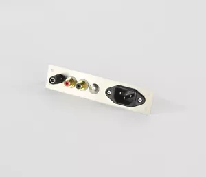 Panneau Terminal Socket RCA RCA pour Platine vinyle avec connecteur encastrable C14 - Photo 1 sur 1