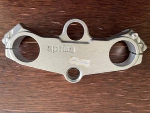 Aprilia Upper Fork Plate for Aprilia 125 AF1 Futura OEM NEW Part # AP8123215 - Bild 1 von 1