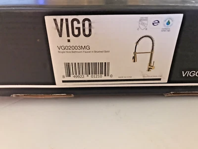 ​VIGO VG02003MG Brant grifo de cocina rociador extraíble de un solo mango dorado mate Foto 1 de 2