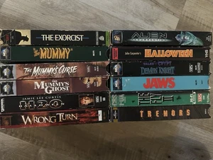 Classic Horror 12 VHS Tape Bundle Jaws Halloween The Exorcist The Mummy 1932 - Bild 1 von 15