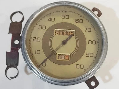1937 Ford Deluxe Speedometer - Image 1 of 4