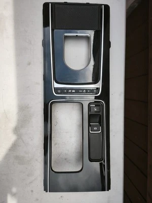 JAGUAR XE XF F PACE CENTRE CONSOLE GEAR SELECTOR SURROUND TRIM AUTO  - Image 1 of 4