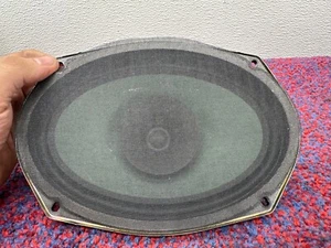 CHRYSLER 300 TOURING 04-24 OEM FRONT OR REAR DOOR RADIO STEREO AUDIO SPEAKER - Picture 1 of 2