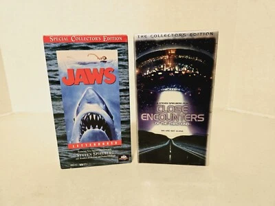 (2) Steven Spielberg VHS Collectors Edition - Close Encounters 3rd Kind & Jaws - Image 1 of 4