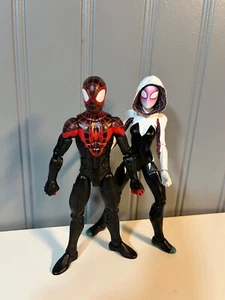 Marvel Legends Spider-Man Miles Morales Spider-Gwen paquete de 2 figuras sueltas Hasbro. - Imagen 1 de 5
