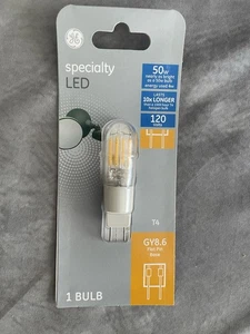 Specialty LED 120 Volts Flat Pin Base - Picture 1 of 2