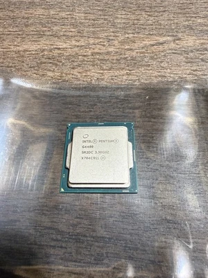 Intel Pentium G4400 3.30 GHz LGA1151 Dual Core Processor (CM8066201927306) - Image 1 of 2