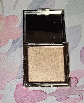Iluminador en polvo Jouer Cosmetics en inmersión delgada 4,5 g / 0,16 oz tamaño completo nuevo sin caja Foto 1 de 3