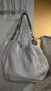 MICHAEL KORS FULTON SCHULTERHANDTASCHE TAUPE LEDER SILBER HARDWARE - Bild 1 von 24