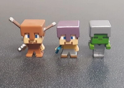 Minecraft 1" Minifigures - Lot of 3 - Steve (Armor), Steve (Mismatched) & Zombie - Image 1 of 4
