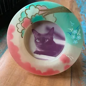 Marco circular de alabastro vintage de Italia con foto de gato negro - multicolor mediados de siglo - Imagen 1 de 12