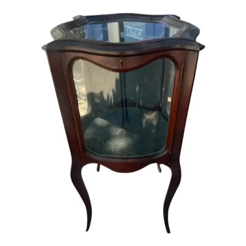 Small English Mahogany Showcase 19th Century Cover