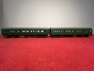 Tri-ang OO R157 DMU Power Car Dummy & Center Unit Car M79629 & M59120 BR Green - Image 1 of 4