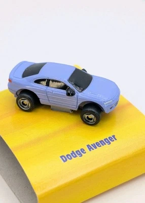 Коллекционный набор Micro Machines Purple Dodge Avenger Target для магазина автомобилей на заказ - Изображение 1 из 4
