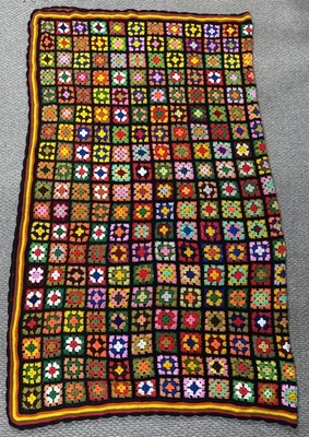 "Manta afgana vintage tejida a mano cuadrada negra colorida de gran tamaño 84""x 104""" Foto 1 de 4