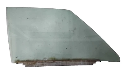 Chevrolet Malibu 4 Door : 1978, 1979, 1980, 1981-1983, Right Front door Glass - Image 1 of 4