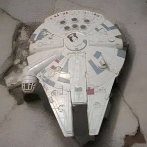 Star Wars Revell SnapTite Costruisci e Gioca Millennium Falcon Luci + Suoni - Foto 1 di 8