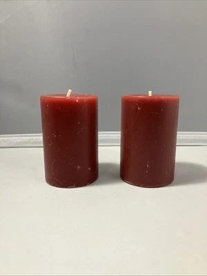 Lote De Colección De 2 Velas Pilar Pier 1 Importaciones Bálsamo Arándano Perfumado 2” x 3” Foto 1 de 4