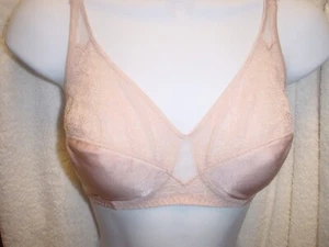 Semi transparente sin alambre con acanalado floral 38B bronceado claro nuevo sin etiquetas - Imagen 1 de 1
