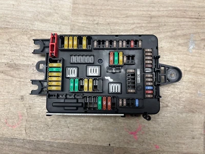  BMW 428XI 335I F36 F30 OEM REAR POWER DISTRIBUTION FUSE BOX RELAY CONTROL - Image 1 of 4