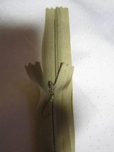 (1,70 € / Stück) 3 Verdeckte Reißverschlüsse Farbe: Beige  Länge: 60 cm   (1457) - Picture 1 of 1