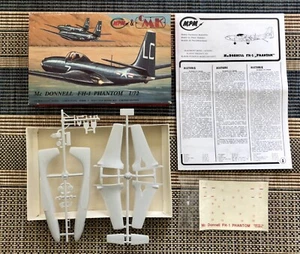 1:72 Mpm & Cmk Mc Donnel Fg-1h Phantom - Photo 1/1