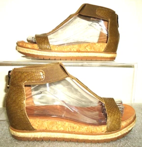 Adrienne Vittadini Green Brown Snakeskin Reptile Sandals Platform Patrice CO 6M - Picture 1 of 11
