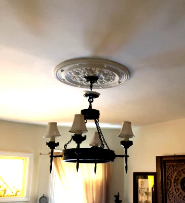 Antiguo accesorio de techo de hierro gótico francés Foto 1 de 4