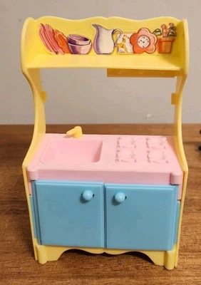 Mueble para casa de muñecas Barbie Mattel mueble cocina fregadero 6" plástico 2002.  Foto 1 de 4