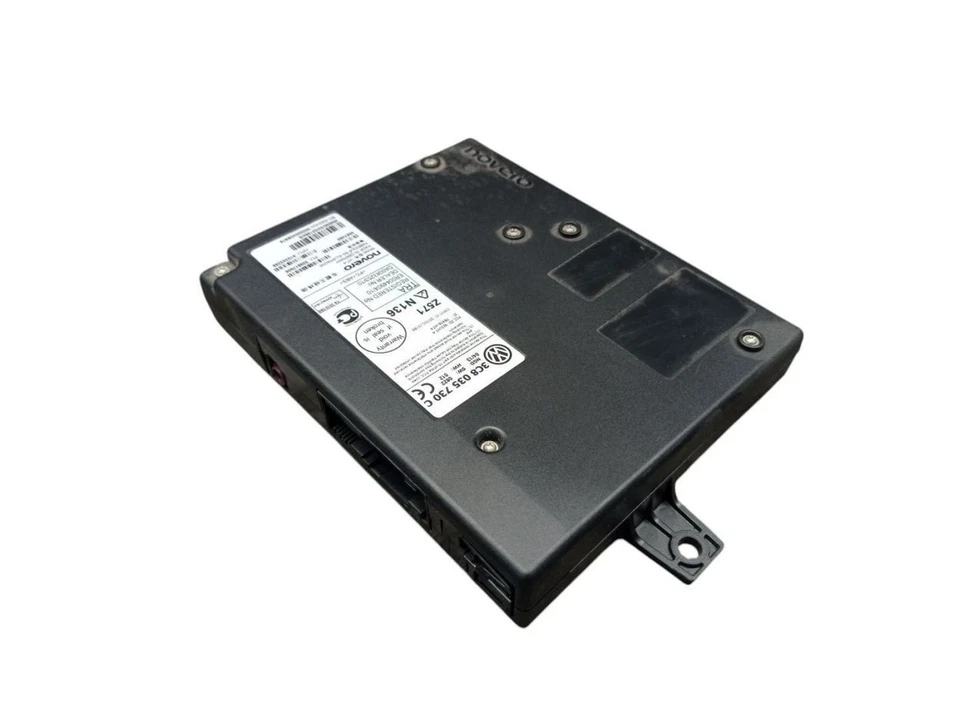 Centralina Bluetooth Per SKODA OCTAVIA II COMBI (1Z5) 1.2 TSI 3C8035730C - Immagine 1 di 4