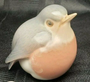 Robin Figurine Bird vintage 1938 Royal Copenhagen Denmark #2266 - Picture 1 of 5