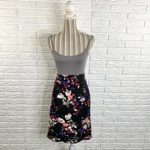 Falda Torrid Multicolor Floral Midi Talla 3 3 3X - Imagen 1 de 8
